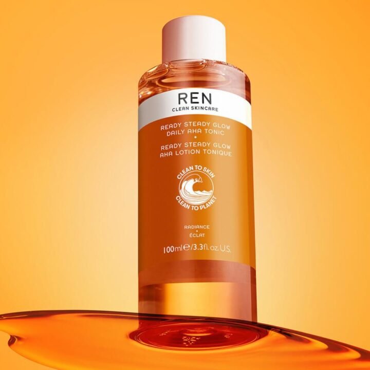 Ren Clean Skincare Ready Steady Glow Daily AHA Tonic - Image 3